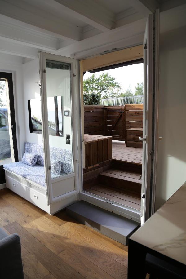 Appartement Face Mer Avec Terrasse Et Parking Trouville-sur-Mer Esterno foto